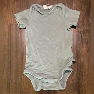 Kyte BABY Gray SS Bodysuit